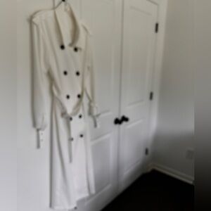Women’s trench coat
